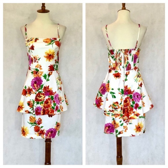 Betsey Johnson Dresses & Skirts - Betsey Johnson Strapless Floral Peplum Dress